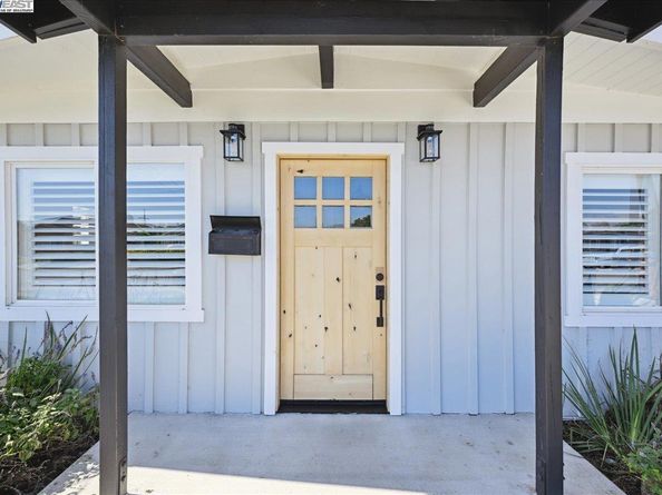 4453 Porter St, Fremont CA 94538