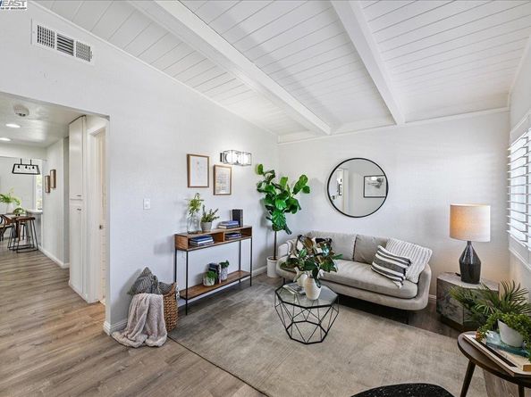 4453 Porter St, Fremont CA 94538