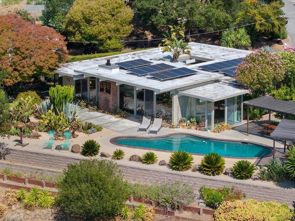 5288 Crown Ct, Castro Valley CA 94552