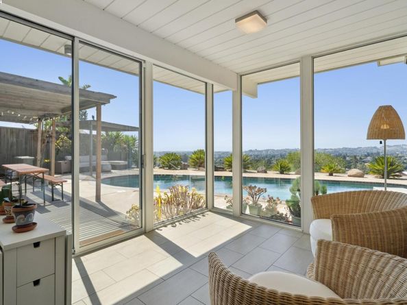 5288 Crown Ct, Castro Valley CA 94552
