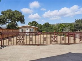 3727 Delmont Ave, Oakland CA 94605