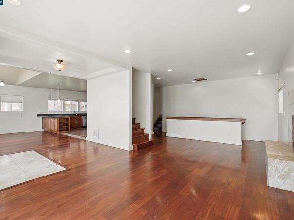 3727 Delmont Ave, Oakland CA 94605