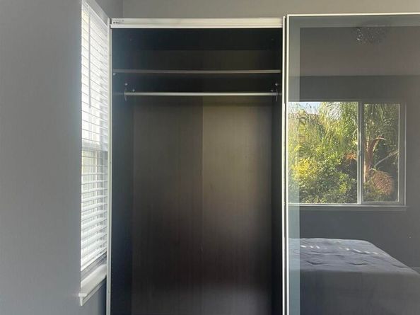 9404 Dunbar Dr, Oakland CA 94603