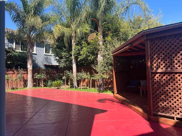 9404 Dunbar Dr, Oakland CA 94603