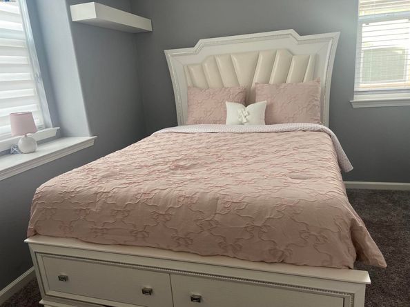 9404 Dunbar Dr, Oakland CA 94603