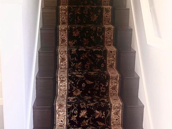 9404 Dunbar Dr, Oakland CA 94603