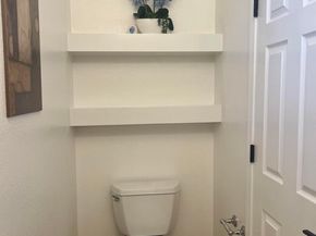 9404 Dunbar Dr, Oakland CA 94603