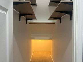 9404 Dunbar Dr, Oakland CA 94603