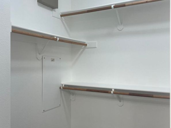 9404 Dunbar Dr, Oakland CA 94603