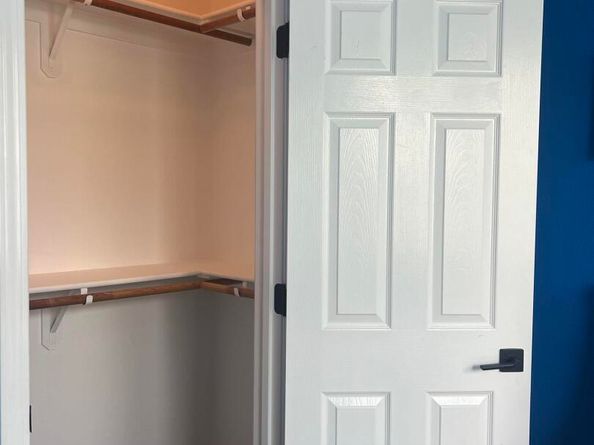 9404 Dunbar Dr, Oakland CA 94603