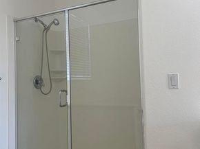 9404 Dunbar Dr, Oakland CA 94603