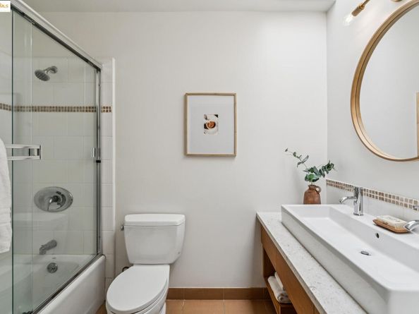 3960 Adeline St 303, Emeryville CA 94608