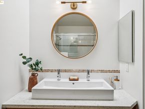 3960 Adeline St 303, Emeryville CA 94608