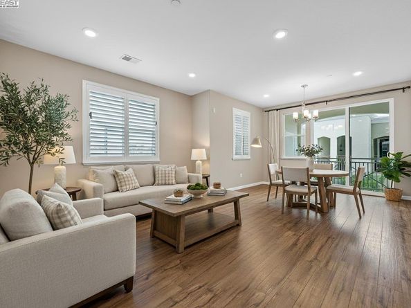 4728 Norris Canyon Rd 206, San Ramon CA 94583
