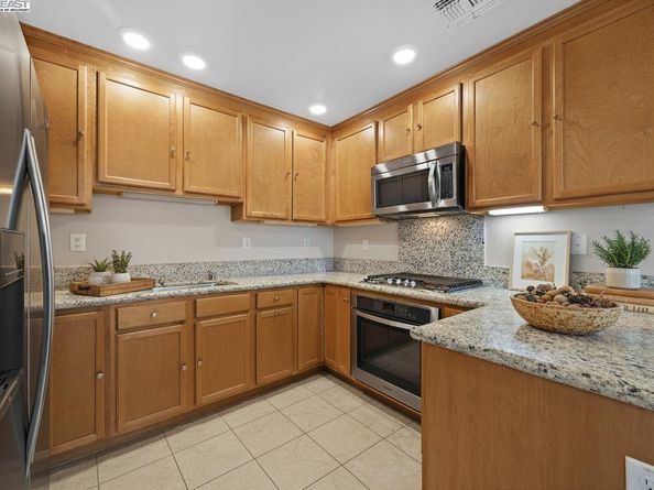 4728 Norris Canyon Rd 206, San Ramon CA 94583