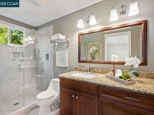 33 Leeds Ct E, Danville CA 94526