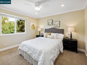 33 Leeds Ct E, Danville CA 94526