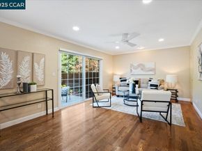 33 Leeds Ct E, Danville CA 94526