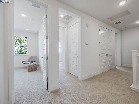 2729 5Th St, Alameda CA 94501