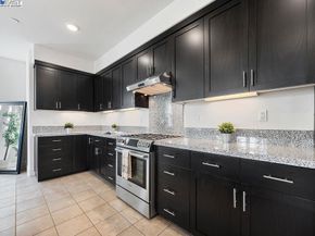 2729 5Th St, Alameda CA 94501