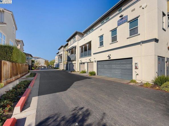 2729 5Th St, Alameda CA 94501