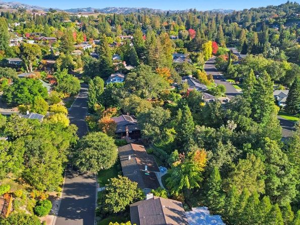 2402 Royal Oaks Drive, Alamo CA 94507