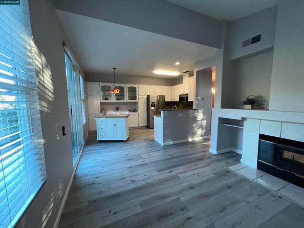 1921 Eagle Peak, Clayton CA 94517