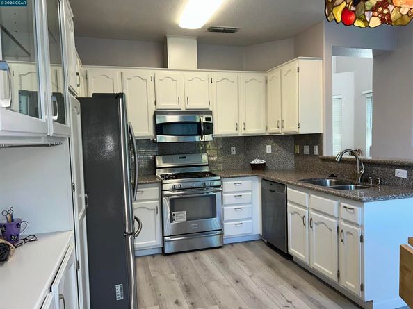 1921 Eagle Peak, Clayton CA 94517