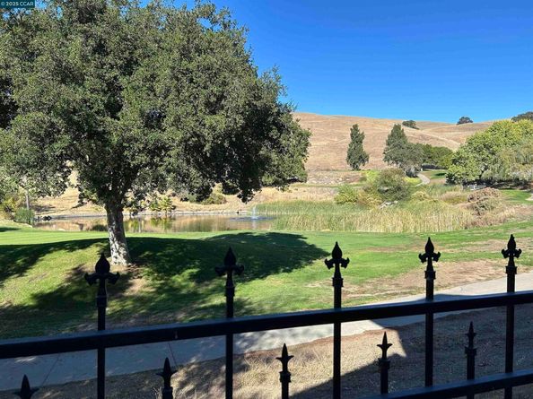 1921 Eagle Peak, Clayton CA 94517