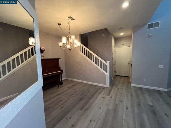 1921 Eagle Peak, Clayton CA 94517