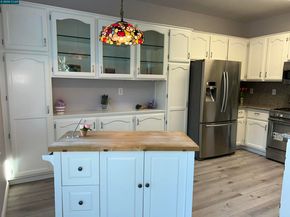 1921 Eagle Peak, Clayton CA 94517