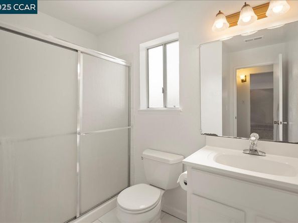 115 Nutmeg Ct, Hercules CA 94547