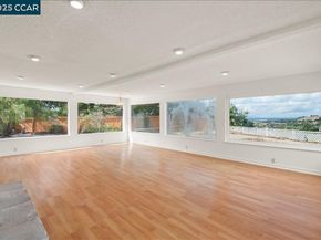 115 Nutmeg Ct, Hercules CA 94547