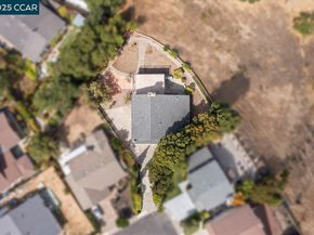 115 Nutmeg Ct, Hercules CA 94547