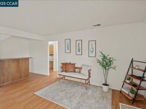 115 Nutmeg Ct, Hercules CA 94547