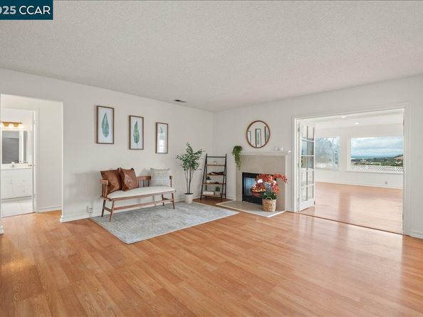 115 Nutmeg Ct, Hercules CA 94547
