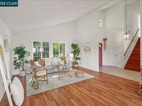 115 Nutmeg Ct, Hercules CA 94547