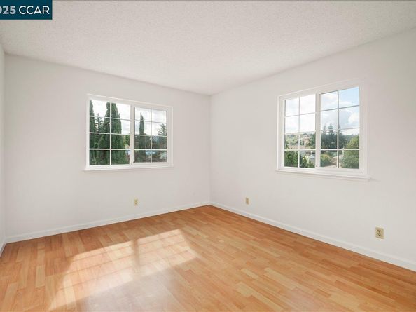 115 Nutmeg Ct, Hercules CA 94547
