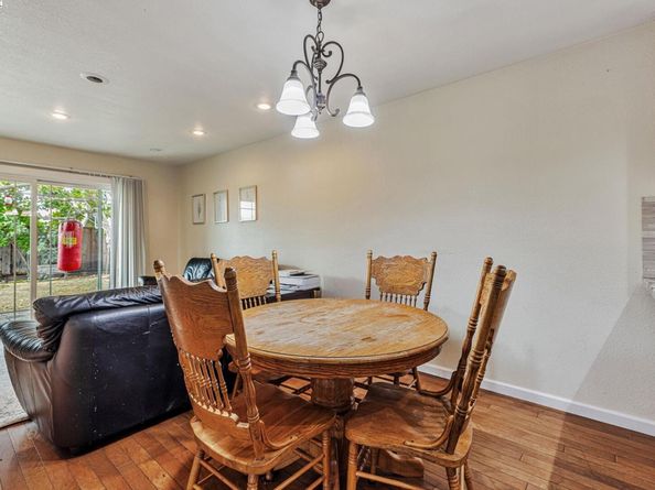 591 Debra St, Livermore CA 94550
