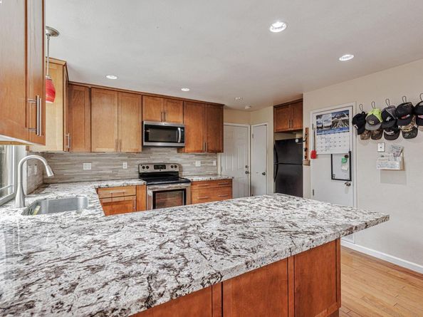 591 Debra St, Livermore CA 94550