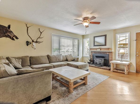 591 Debra St, Livermore CA 94550