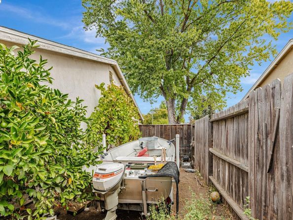 591 Debra St, Livermore CA 94550