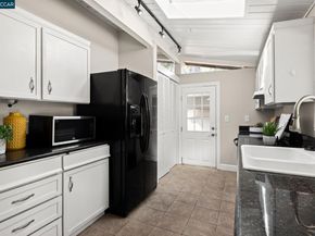 2207 Channing Ct, Concord CA 94520