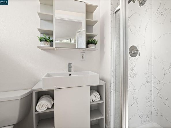 2207 Channing Ct, Concord CA 94520