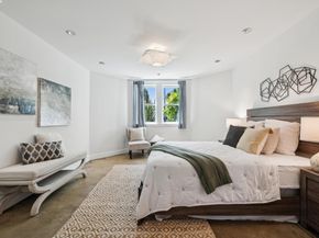 2017 San Jose Ave, Alameda CA 94501