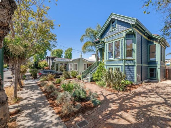 2017 San Jose Ave, Alameda CA 94501
