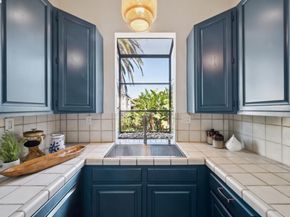 2017 San Jose Ave, Alameda CA 94501