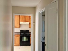 9721 Coral Rd, Oakland CA 94603