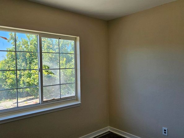 9721 Coral Rd, Oakland CA 94603