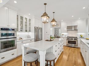 945 Sunnyhills Rd, Oakland CA 94610